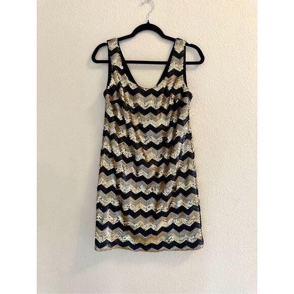 NWT Calvin Klein sequined chevron-print tank dress. Size 6 - Picture 5 of 9